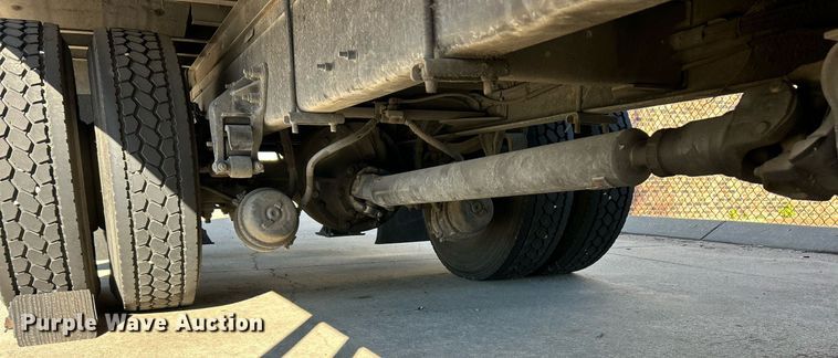 image for item NJ9574 2011 Kenworth T370 box truck