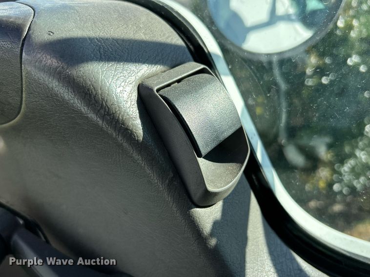 image for item NJ9574 2011 Kenworth T370 box truck