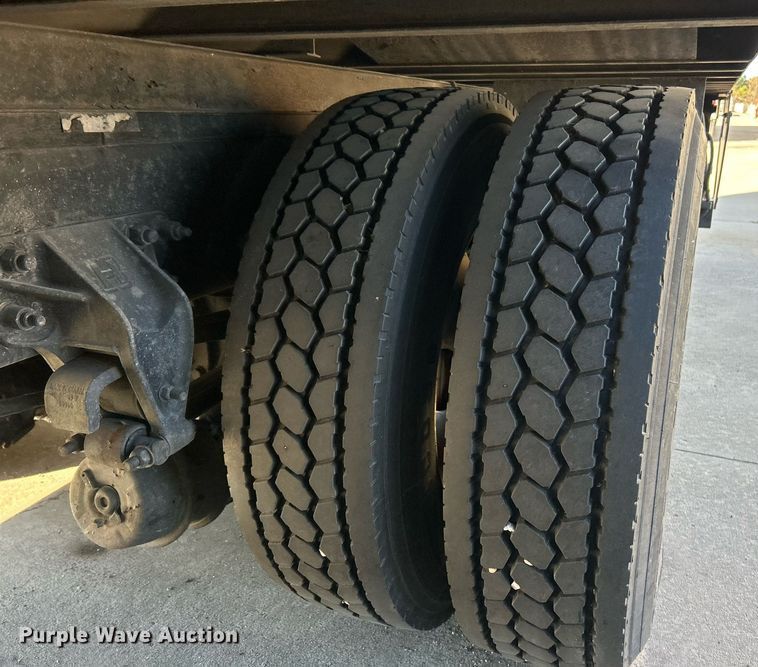 image for item NJ9574 2011 Kenworth T370 box truck