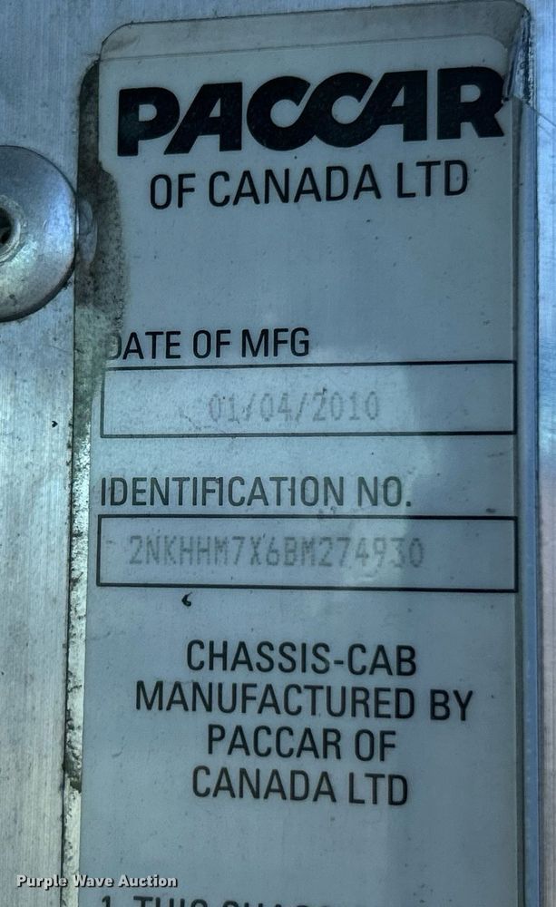 image for item NJ9574 2011 Kenworth T370 box truck