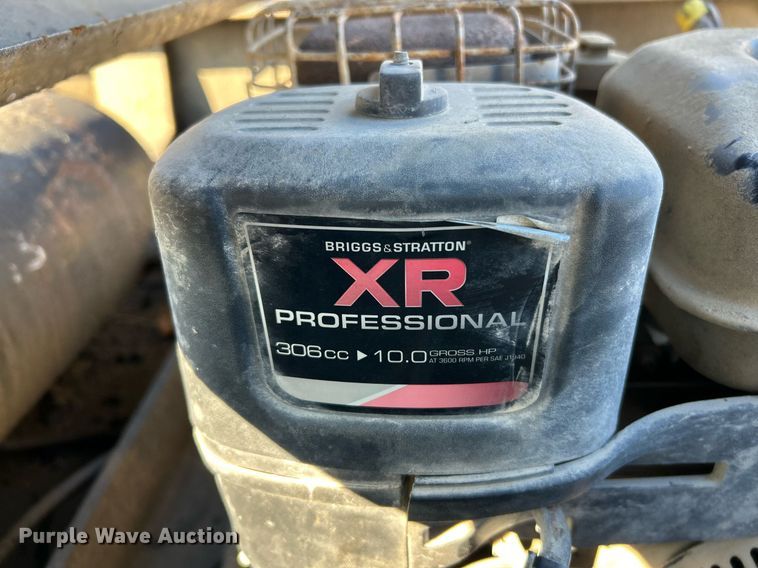 image for item NJ9637 2006 Witzco RG-35 Challenger lowboy equipment trailer