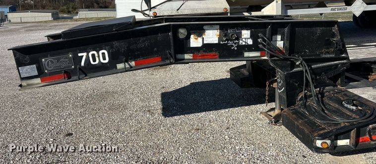 image for item NJ9637 2006 Witzco RG-35 Challenger lowboy equipment trailer