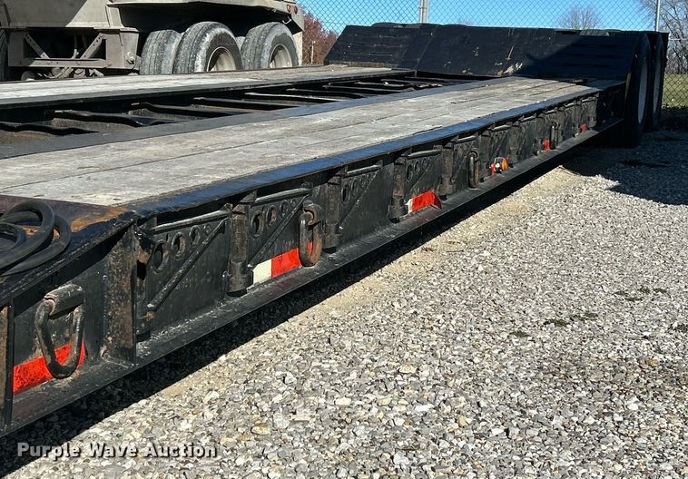 image for item NJ9637 2006 Witzco RG-35 Challenger lowboy equipment trailer