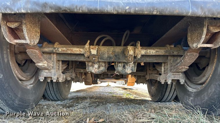 image for item NJ9637 2006 Witzco RG-35 Challenger lowboy equipment trailer