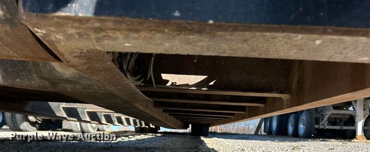 image for item NJ9637 2006 Witzco RG-35 Challenger lowboy equipment trailer