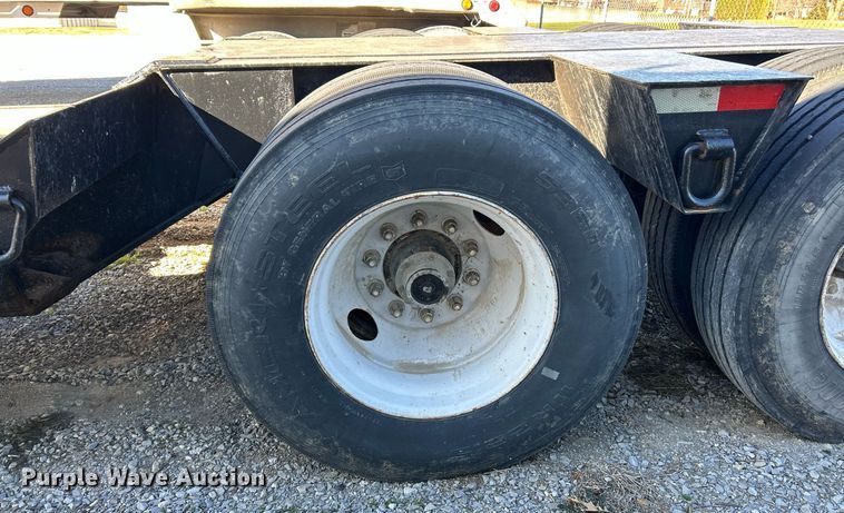 image for item NJ9637 2006 Witzco RG-35 Challenger lowboy equipment trailer