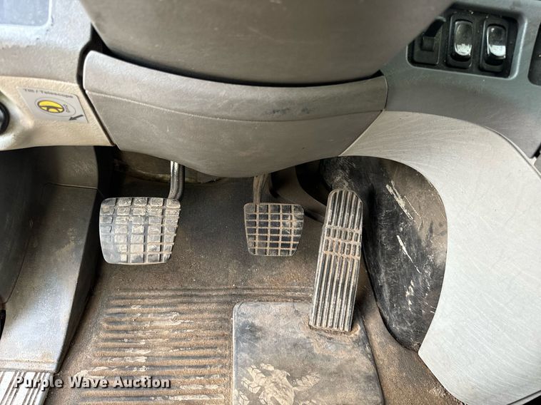 image for item OG9669 2006 Freightliner  Columbia  semi truck