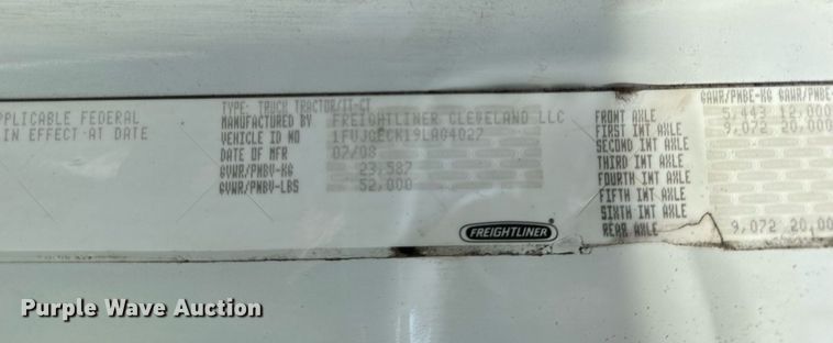 image for item OG9676 2009 Freightliner  Cascadia  semi truck