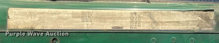 image for item OG9761 2004 Freightliner Columbia 120 semi truck