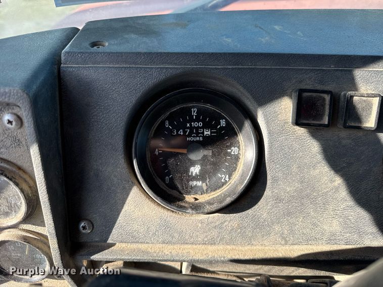 image for item OG9771 1994 Mack  RD688S semi truck