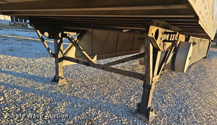 image for item OJ9106 2008 Wabash refrigerated van trailer