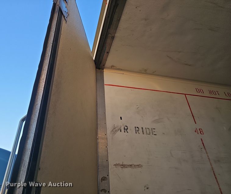 image for item OJ9106 2008 Wabash refrigerated van trailer