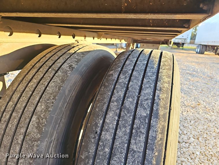 image for item OJ9106 2008 Wabash refrigerated van trailer