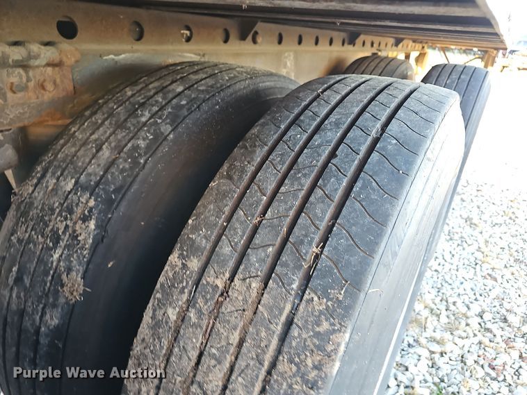 image for item OJ9106 2008 Wabash refrigerated van trailer