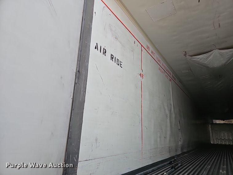 image for item OJ9107 2008 Wabash refrigerated van trailer