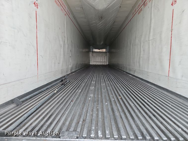 image for item OJ9107 2008 Wabash refrigerated van trailer
