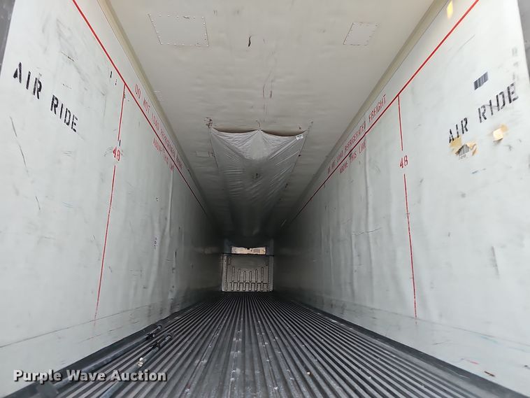 image for item OJ9107 2008 Wabash refrigerated van trailer