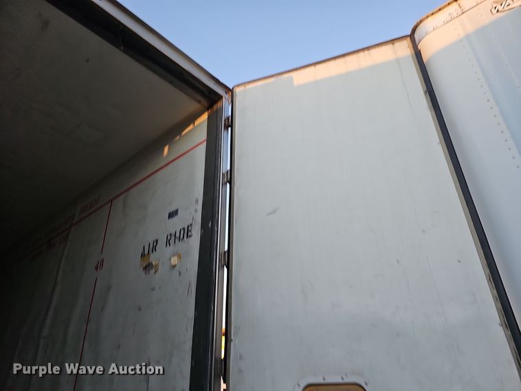 image for item OJ9107 2008 Wabash refrigerated van trailer