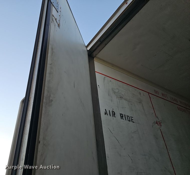 image for item OJ9107 2008 Wabash refrigerated van trailer