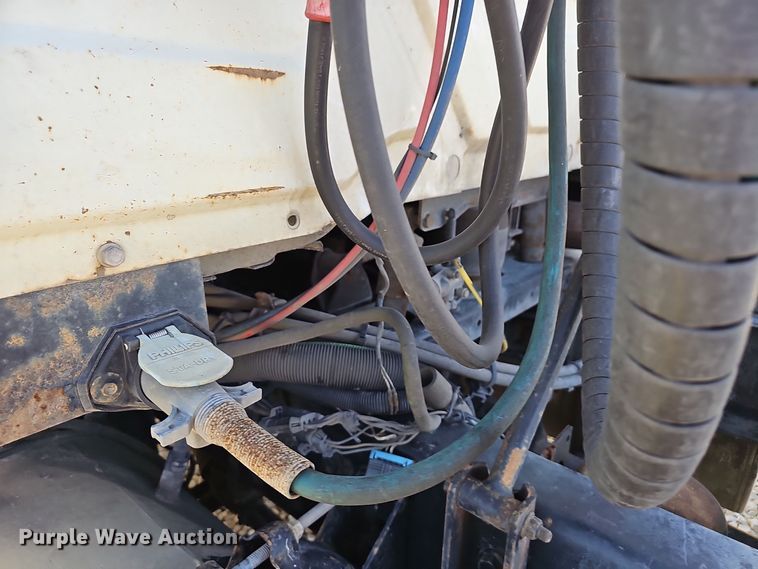 image for item OJ9171 2009 International 8600 SBA 6X4 semi truck