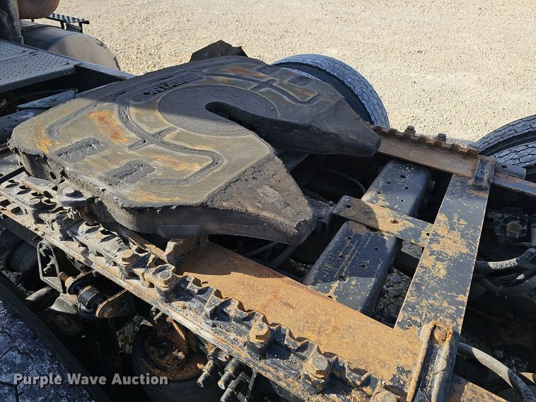 image for item OJ9171 2009 International 8600 SBA 6X4 semi truck