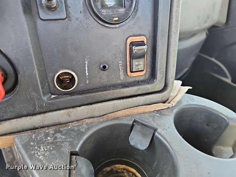 image for item OJ9171 2009 International 8600 SBA 6X4 semi truck