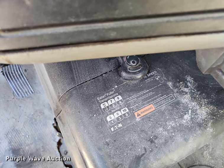 image for item OJ9171 2009 International 8600 SBA 6X4 semi truck