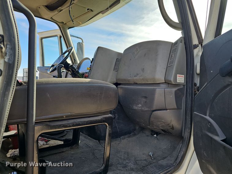 image for item OJ9171 2009 International 8600 SBA 6X4 semi truck