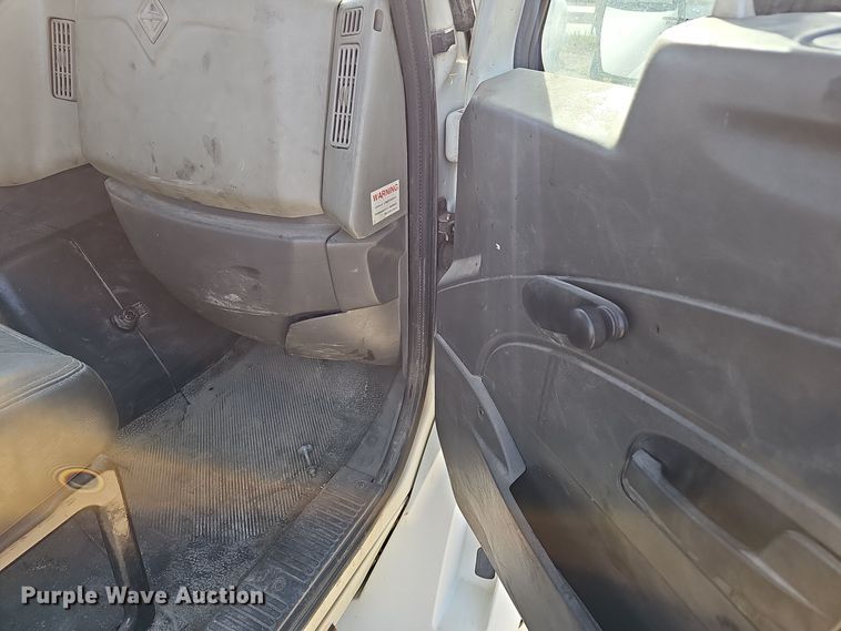 image for item OJ9171 2009 International 8600 SBA 6X4 semi truck