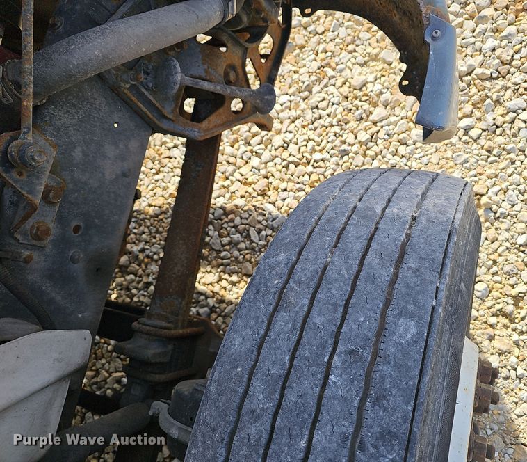 image for item OJ9171 2009 International 8600 SBA 6X4 semi truck