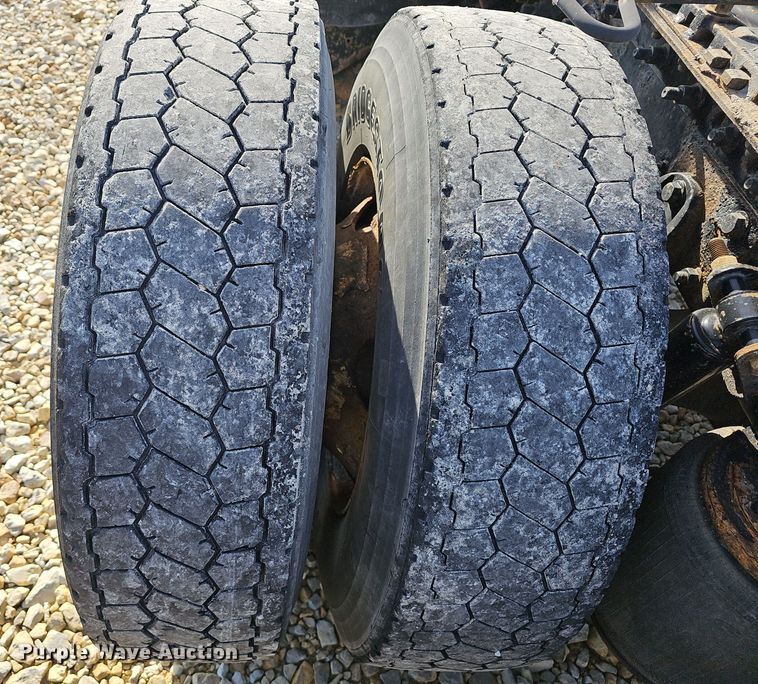 image for item OJ9171 2009 International 8600 SBA 6X4 semi truck