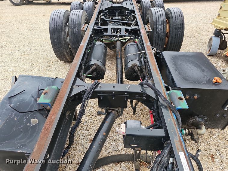 image for item OJ9277 Rear axle assembly