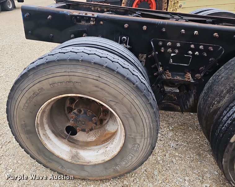 image for item OJ9277 Rear axle assembly