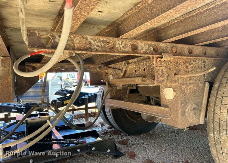 image for item OJ9306 1994 Trailmobile 01JA-1RAY dry van trailer