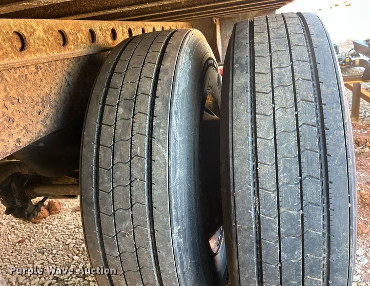 image for item OJ9306 1994 Trailmobile 01JA-1RAY dry van trailer