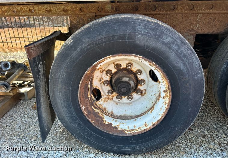 image for item OJ9306 1994 Trailmobile 01JA-1RAY dry van trailer