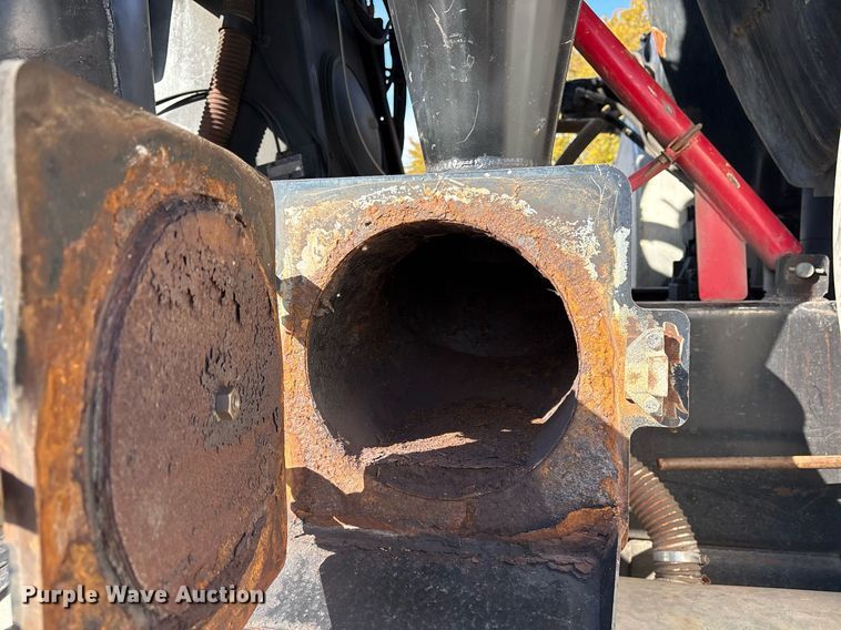 image for item OK9374 2006 International 7600 vacuum truck