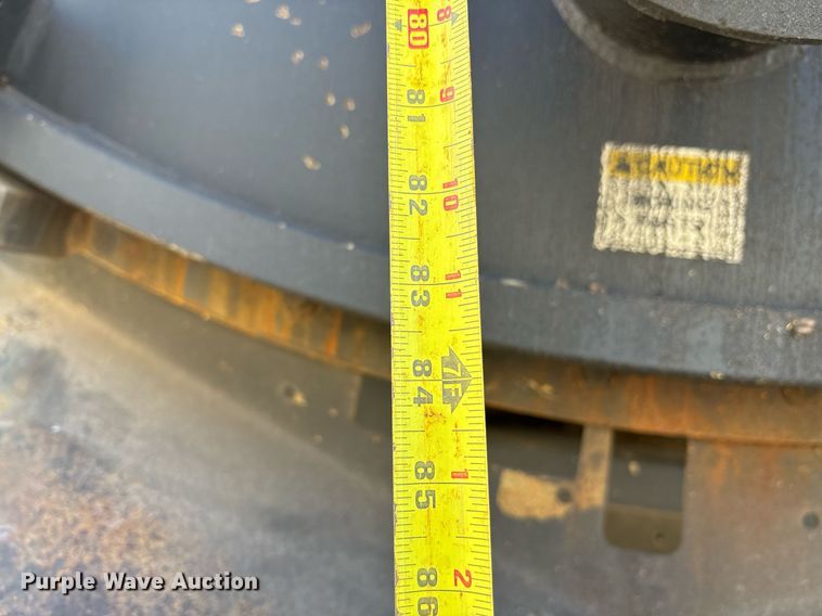 image for item OK9374 2006 International 7600 vacuum truck