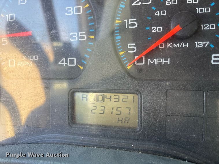 image for item OK9374 2006 International 7600 vacuum truck