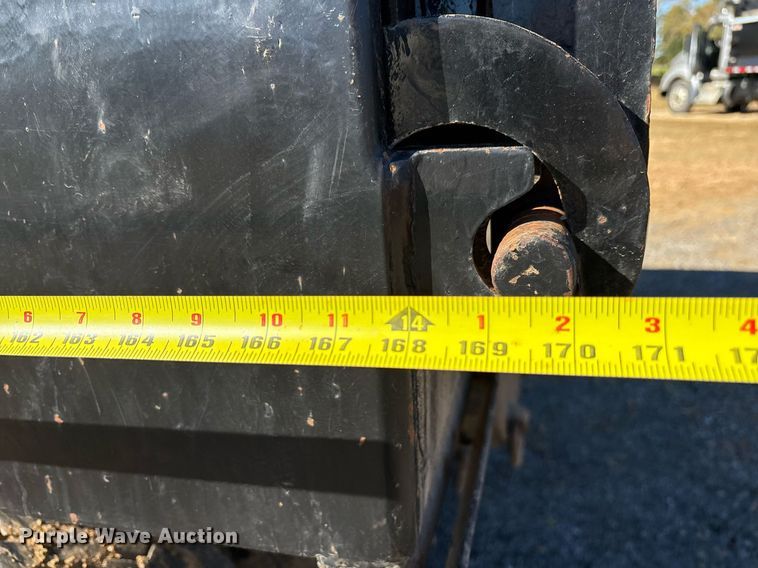 image for item OK9402 2005 Sterling dump truck