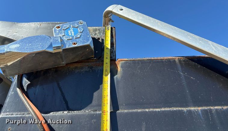 image for item OK9402 2005 Sterling dump truck