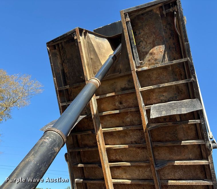 image for item OK9402 2005 Sterling dump truck