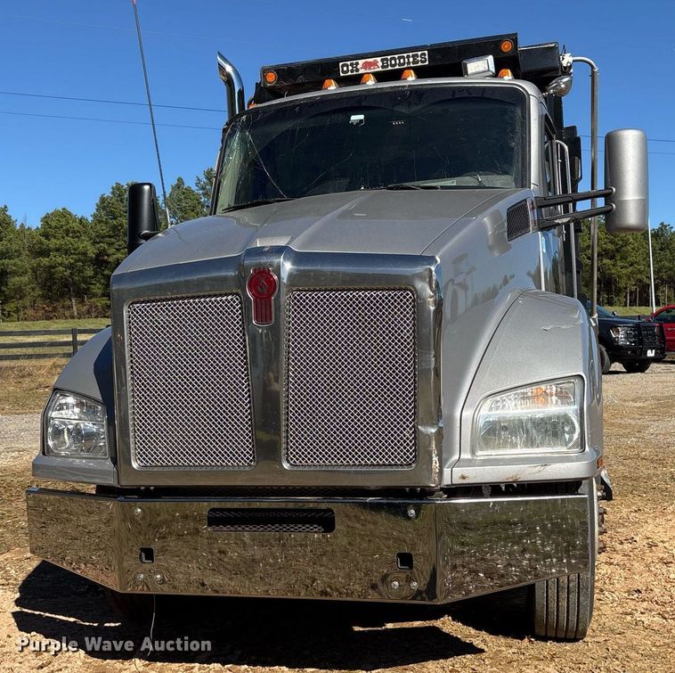 image for item OK9409 2020 Kenworth T880 dump truck