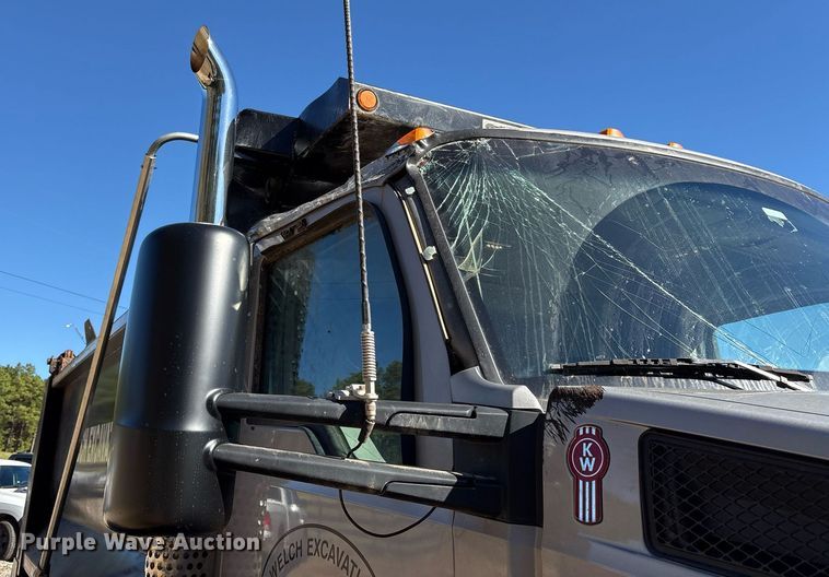 image for item OK9409 2020 Kenworth T880 dump truck