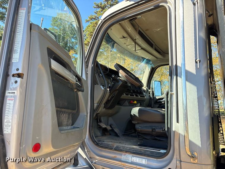 image for item OK9409 2020 Kenworth T880 dump truck