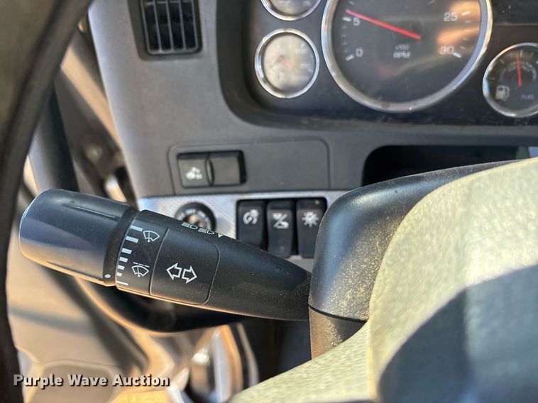 image for item OK9409 2020 Kenworth T880 dump truck