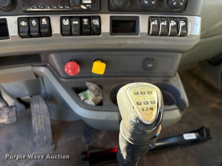 image for item OK9409 2020 Kenworth T880 dump truck