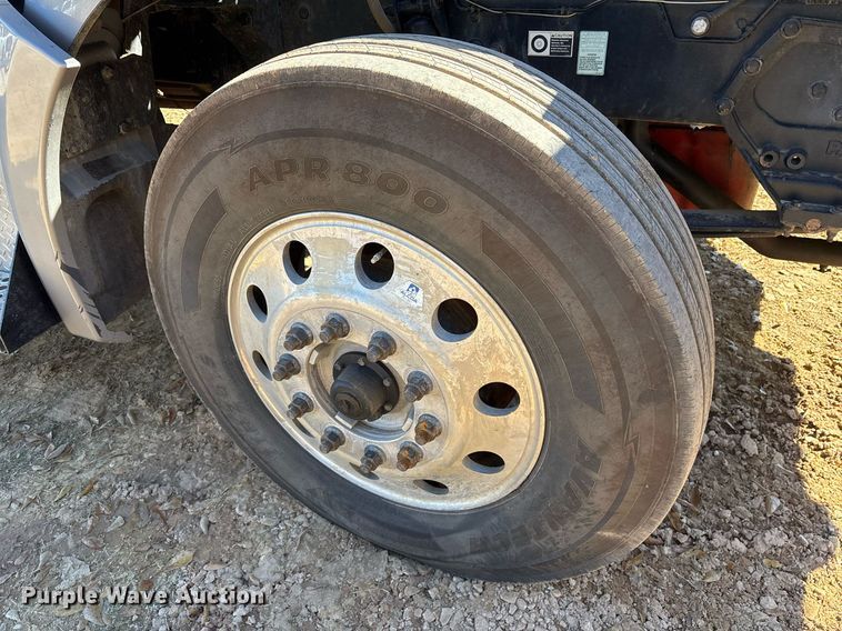 image for item OK9409 2020 Kenworth T880 dump truck