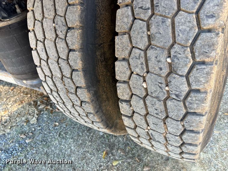 image for item OK9409 2020 Kenworth T880 dump truck