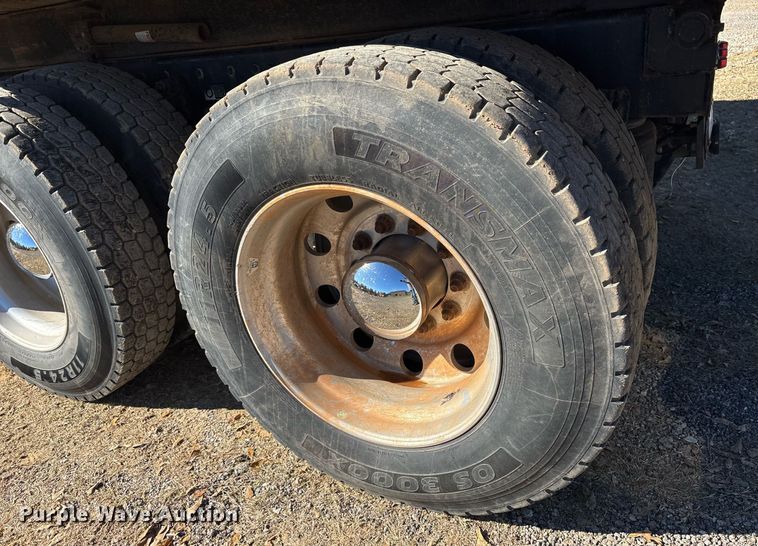 image for item OK9409 2020 Kenworth T880 dump truck